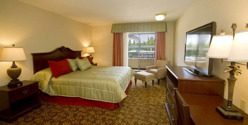 Tropicana Inn & Suites Anaheim Extérieur photo
